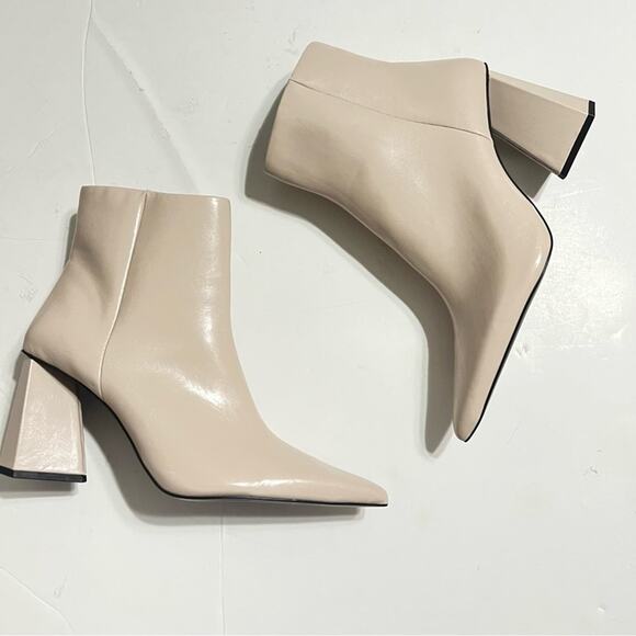 Zara TRIANGULAR HEELED ANKLE BOOTS - Picture 10 of 13